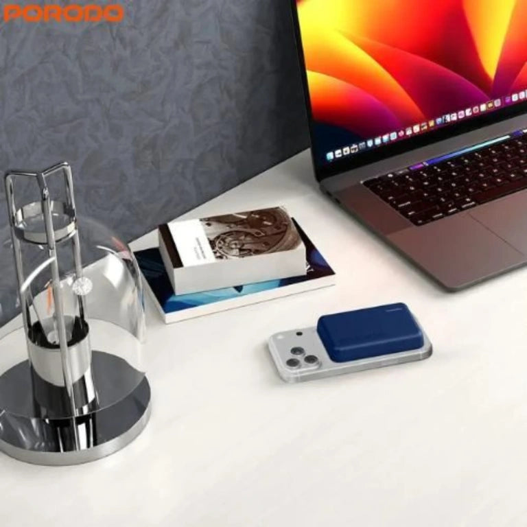 PORODO BLUVORA 15W WIRELESS + PD 20W MAGSAFE POWER BANK 10000MAH-BLUE